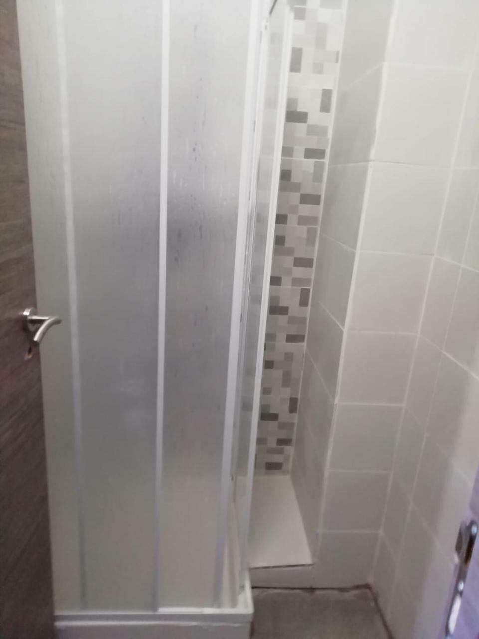 New Sport Hostel In Porto Luaran gambar