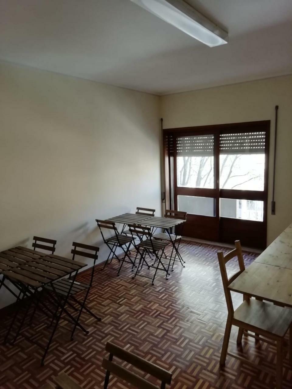 New Sport Hostel In Porto Luaran gambar